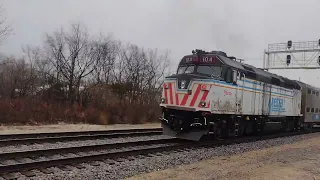 A White Inbound Metra Train in Elgin, IL. 1/3/23.