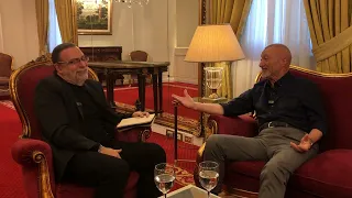 Arturo Pérez Reverte:"El único hombre que puede elaborar un juicio es el no implicado en el combate"