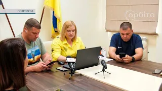 Депутатський день в Покровську: про сміттєві баки, комуналку, ліфти та опалювальний сезон