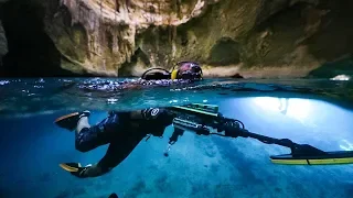 Metal Detecting Bahamas Most FAMOUS Underwater CAVE!! (rings found)