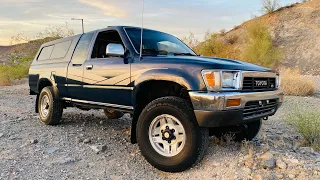 Beautiful 1990 Toyota Pickup 4X4 time capsule