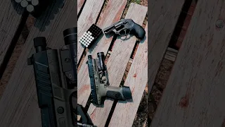 Why a Semi Auto is better than a Revolver 🤷‍♂️