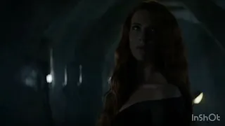 BATWOMAN 3x10: POISON IVY INFILTRATES THE BUILDING (SCENE)