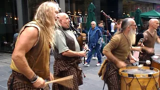 CLANADONIA. Música Escocesa. Gaitas y Percusión. (Glasgow)