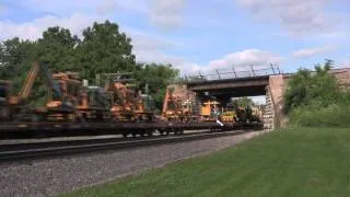 Single Blue Bonnet GP50 w/ Sick Horn Leads an AWESOME Train!