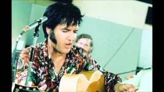 Elvis Presley Concert 1970 - Blue Suede Shoes