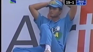 Ganguly cannot Believe what Laxman is doing Haha | Indian Vs Aus #fuunymoment #fail #VVS #Ganguly