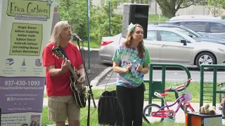 Former teacher writes books, performs for kids in Columbus area
