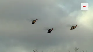 Seaking helikopters vliegen boven AZ Brugge