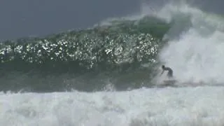 Surfing Arugam-Bay ASANKA