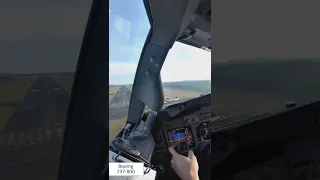 Smooth Ryanair landing - Boeing 737