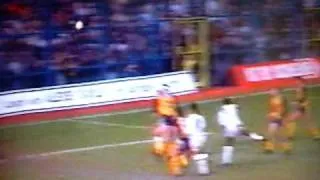 World's best Football Terrace Dive. Leeds fans at Oxford United 1989