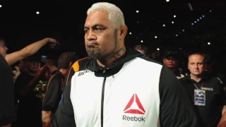 Why Derrick Lewis called out Mark Hunt after his win at UFC Fight Night 105