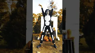 Electro Swing Dance: @em.delacrem - Spooky Scary Skeletons 🎃 😈 💀 🎃 (Betty Booom & Ashley Slater)