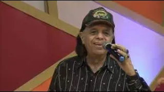 Célio Roberto canta "Não toque essa música" Ao vivo no Programa Nerivan Silva