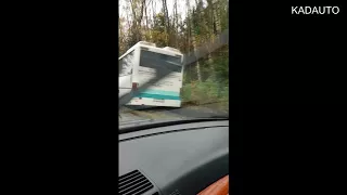 ДТП на дороге Калининград-Балтийск. Автобус столкнулся с деревом. 23.10.17