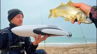 Shore Fishing with an Aquatic Drone! Winter Beach session in Italy