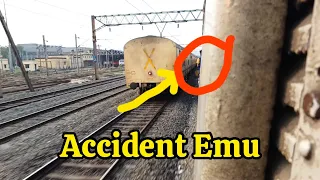 Accident Emu 😮Train Azimganj Pasengar Parallel Ras Howrah Bandal Lokal  #indianrailways #viralvide
