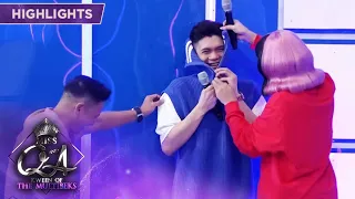 Vice and Jhong play with Vhong's clothes | Miss Q and A: Kween of the Multibeks