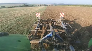 Grubber auf Lehm zu Zuckerrüben