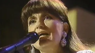 Ian & Sylvia Tyson, with Emmylou Harris, Maple, Ontario, August 18, 1986 (CBC) - EXCERPT