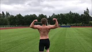 Akward Flexing After Workout @93kg/183cm/20years old