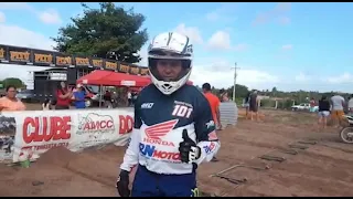 piloto de motocross novinho voador parabéns