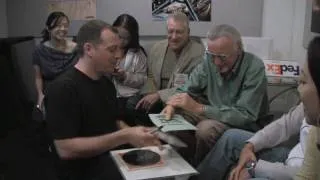 Z-Trip meets STAN LEE at Comic Con. MARVEL "FLEXI-DISC" RECORD SIGNING