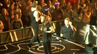 1D OTRA 8.10.15 FT. Harry, louis and Liam water fight