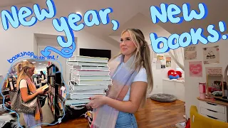 New year, New books! 📖💙 -book shop with me! + book haul-