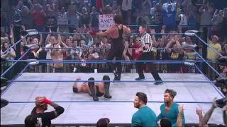 Bobby Roode faces Sting in a Lumberjack Match