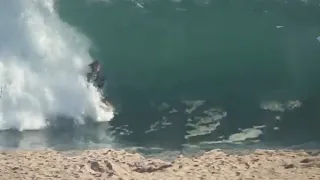 14X World Champion Skimboarder Attempts to Ride Dangerous Waves at The Worlds Best Skimboarding Wave