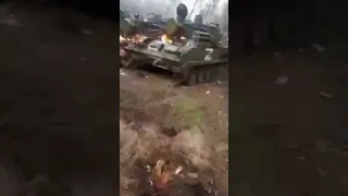 Abandoned Russian's 2K22 Tunguska Anti-aircraft tank burned by Ukrainians!