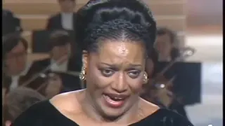 Jessye Norman --   "Mon cœur s'ouvre à ta voix" (from Saint-Saens' Samson and Delilah)