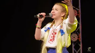Беларусачка - Анна Сухая (  сл и муз. Натальи Сухой ), 9 лет.