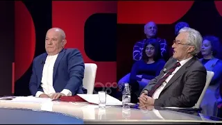 Ora News - Poeti Agim Doçi i thur vargje satirike polemistit Meçe...