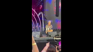 Pink Left Shocked as Fan Throws Mother's Ashes at Her During Performance