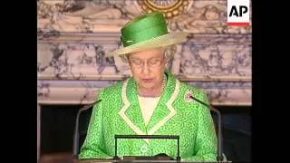 Queen addresses French Senate