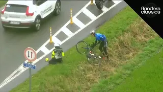 Wout Van Aert crashes into moto marshal | Dwars Door Vlaanderen 2018