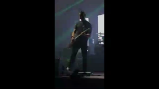 Alter Bridge - Metalingus (Live in Warsaw, Poland - 23.11.2019/Crowd sitting & jumping)