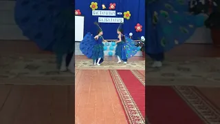 Исатайская средняя школа. Танец павлина. Асылым и Айзере