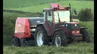 Fiat F140 with Kuhn baler