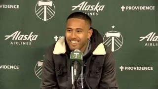 MEDIA | Bill Tuiloma discusses with the press about the win against Austin