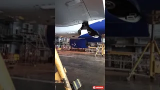 AIRBUS A320 main landing gear extension and retraction test.