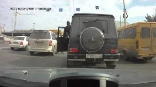 citizen fights back Russian mafia guy in Mercedes G