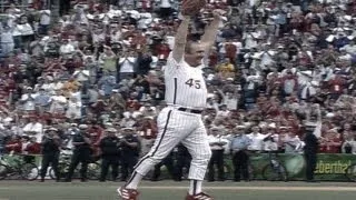 Tug McGraw takes part in Veterans Stadium finale