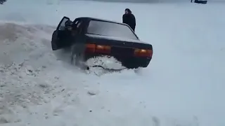 Audi B2 80 stuck in snow