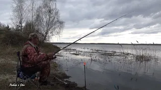 Рыбалка в АПРЕЛЕ на Поплавок - Донка! Карась - Густера! Река - Озеро!