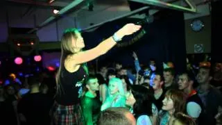 DANCE BAR "НЕСКУЧНЫЙ САД" ОКСАНА ПОЧЕПА (АКУЛА) - "А мне всё мало" LIVE