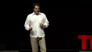 Más allá de la sostenibilidad | Marcelo Valansi | TEDxPuraVida